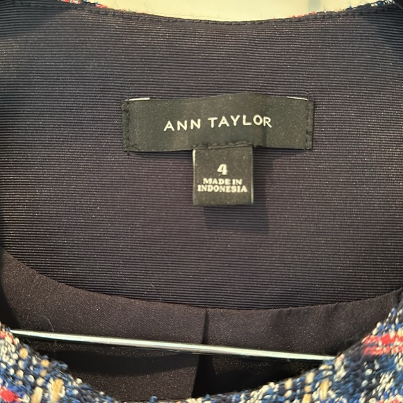 Ann Taylor Multi-Colour Boucle Fringe Blazer Size 4 - Picture 5 of 6